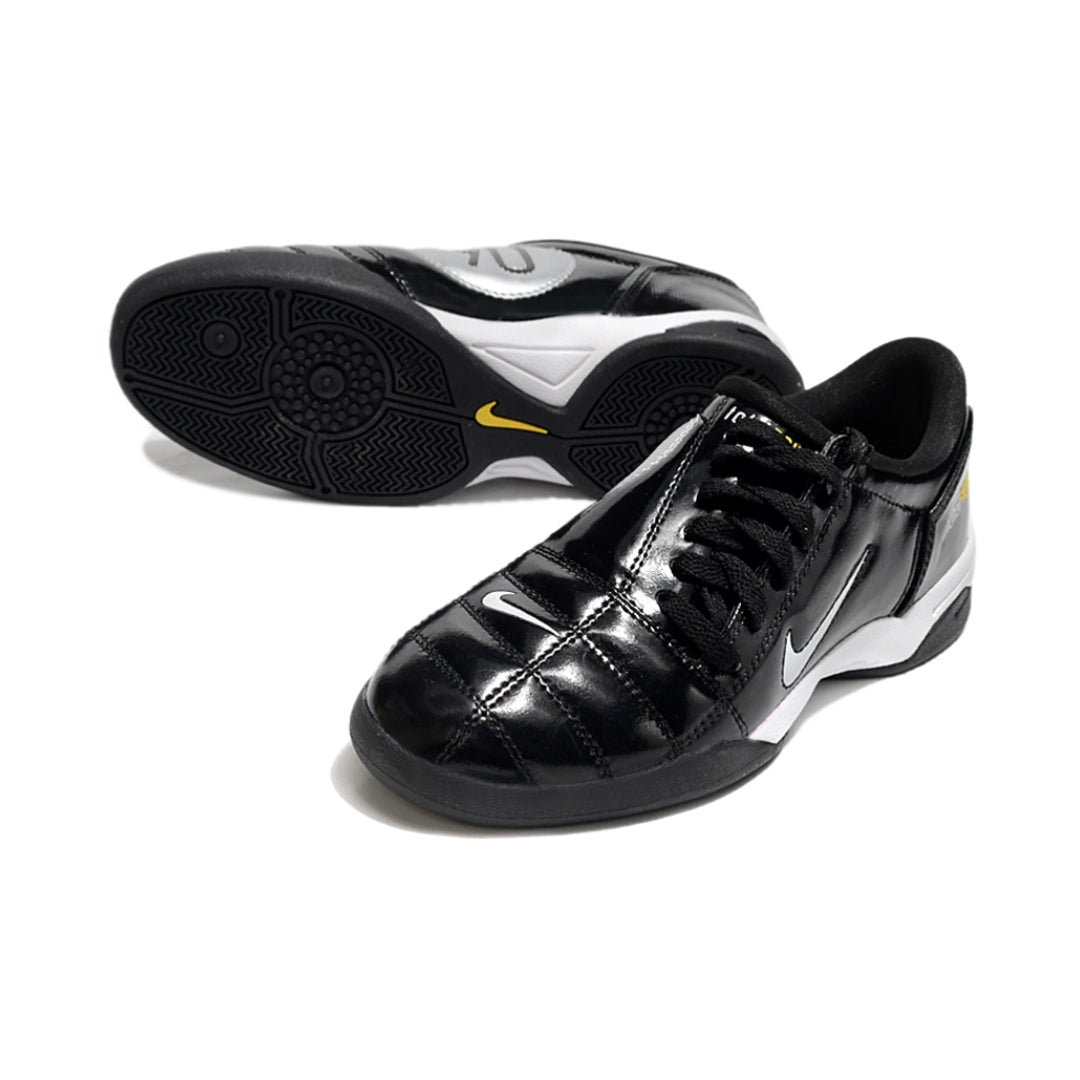 T90 Retro Black Futsal - IC