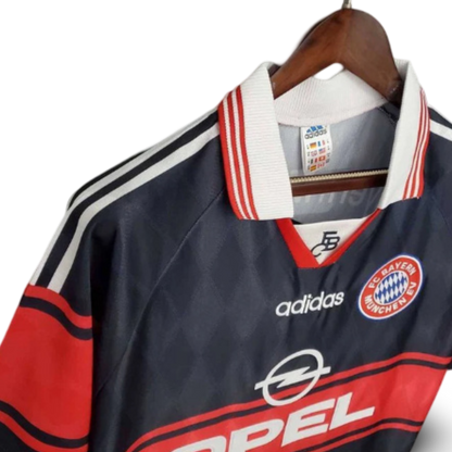 Bayern Munich 1997/98 - Home