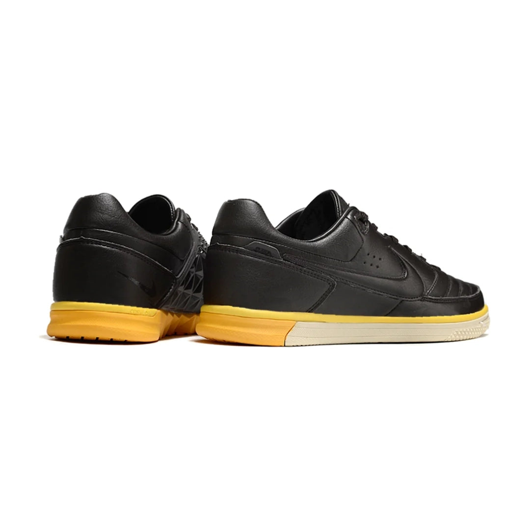 ستريتغاتو أسود/أصفر لكرة الصالات - IC