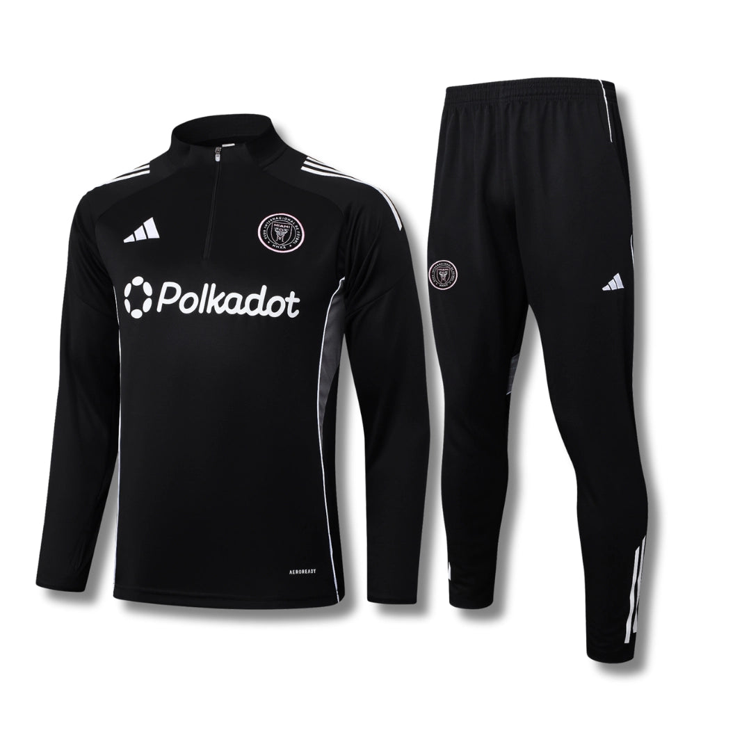 بدلة رياضية سوداء من إنتر ميامي