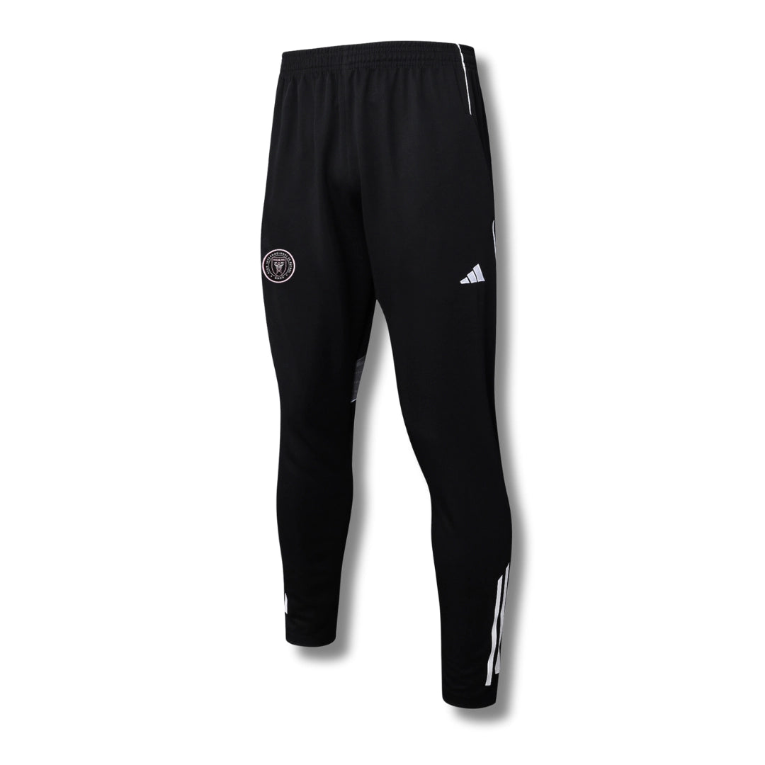 بدلة رياضية سوداء من إنتر ميامي